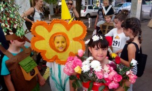 image-6a1dbe10dea97d5b0239caadd444044b94baf174af399d5de2ceb6f2d656a6f9-V