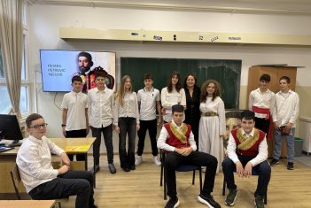 Učenici VIII-6 obilježili Dan Njegoševog rođenja