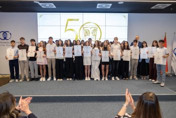 𝗗𝗼𝗯𝗶𝘁𝗻𝗶𝗰𝗶 𝗱𝗶𝗽𝗹𝗼𝗺𝗲 „𝗟𝘂č𝗮“ – 𝗴𝗲𝗻𝗲𝗿𝗮𝗰𝗶𝗷𝗮 𝟮𝟬𝟮𝟱/𝟮𝟬𝟮𝟲.