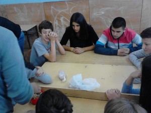 Priprema hranilica za ptice radionica sa Centrom za zaštitu i proučavanje ptica CZIP  NOVEMBAR 2014